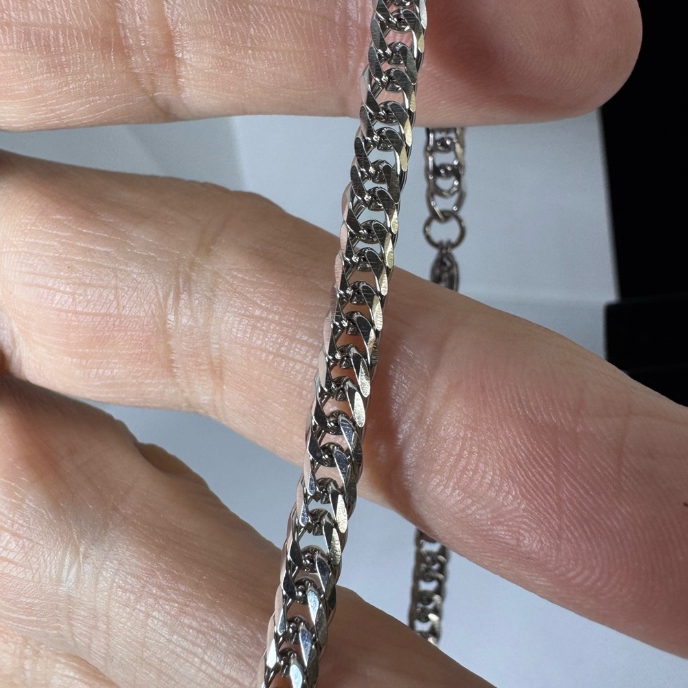 Silver Chain Bracelet - Picture 2 of 6